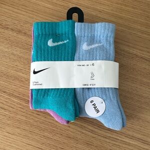Nike Kids Crew Socks Size 10C-3Y